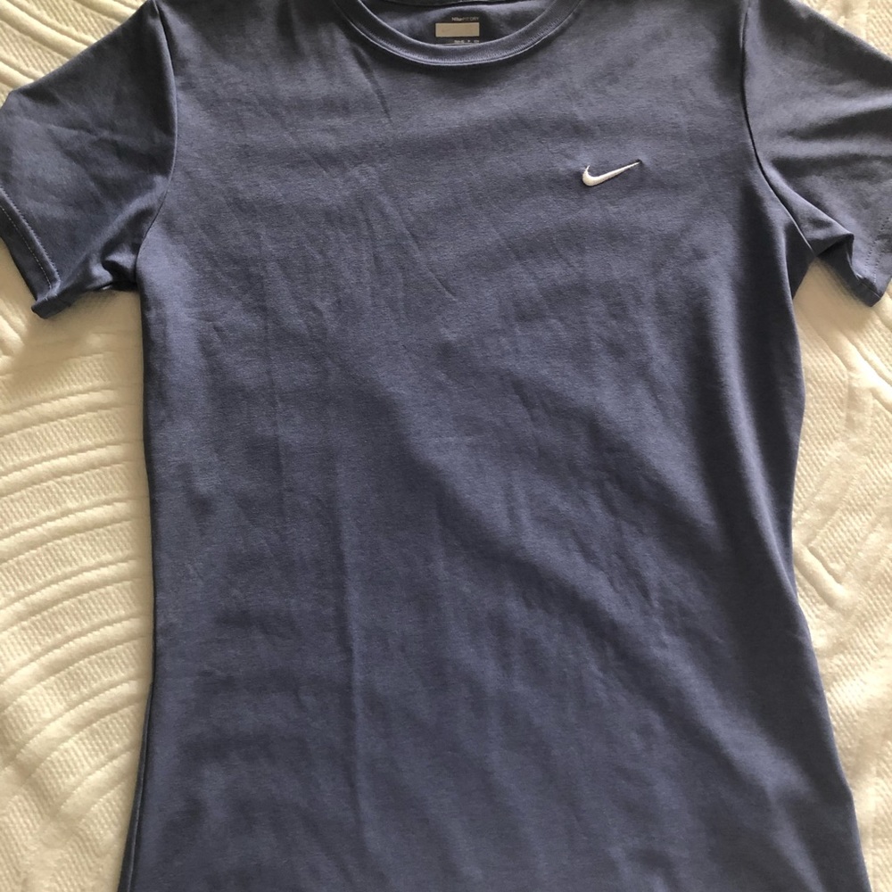 Nike Fit Dry shirt - Picture 3 of 3